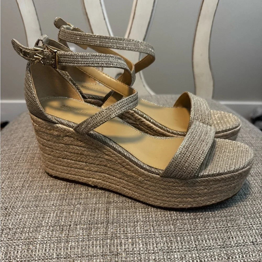 Michael Kors Serena Espadrilles Wedge Size 7.5M